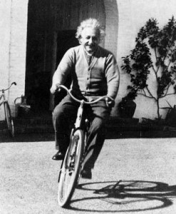 albert_einstein-bicycle